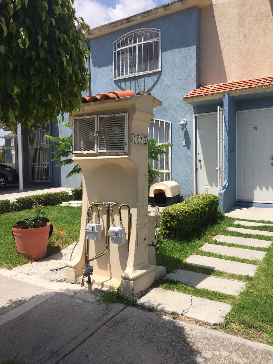 fredsou64's tweet photo. À « réal Santa Clara II » a Puebla, fini la contrainte de faire remplir sa cuve sur le toit ! @EngieMaxigas étend son réseau de #gaznaturel dans l’optique 1 Million de clients ! #LearnexGRDF @WLGaz @vicjimero https://t.co/fMaJEmT539