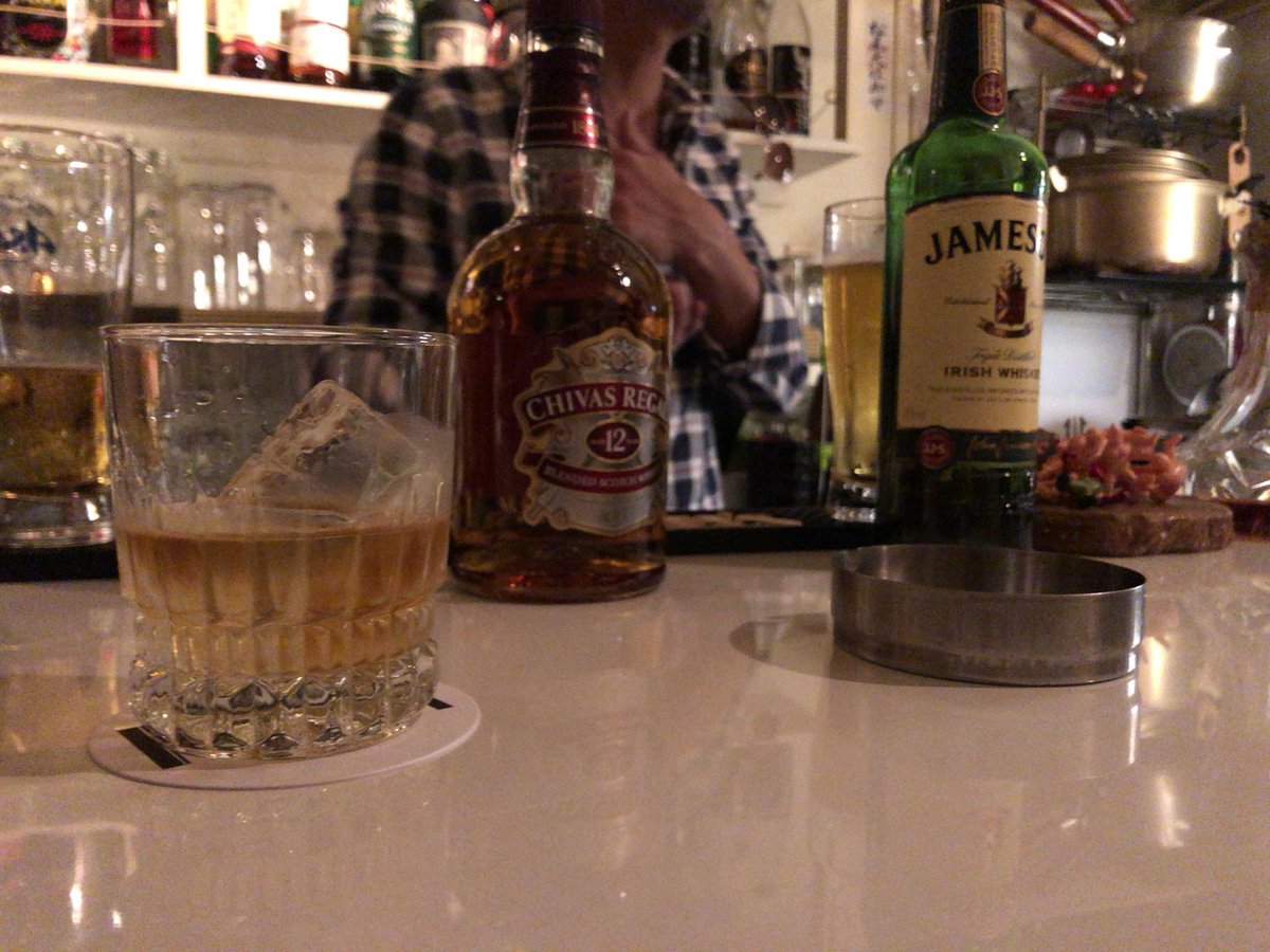 F800rNero's tweet photo. 〆のウイスキィを飲みにきたのである。
#ツイッター晩酌部
#とにかく呑み隊
#とにかく呑もうよ倶楽部
#barG3 https://t.co/FRJlSkzvPG