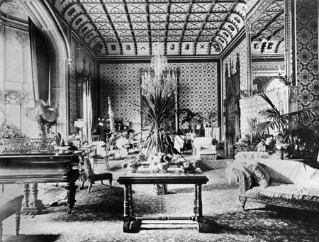 HE_EoE's tweet photo. S is for Saloon, a large reception room in a great house or palace, often double height. #ArchAlpha
Here we have the saloon at @EHAudleyEnd in Essex, Costessey Hall in Norfolk, and Hintlesham Hall in Suffolk. https://t.co/iaweGCMjll
