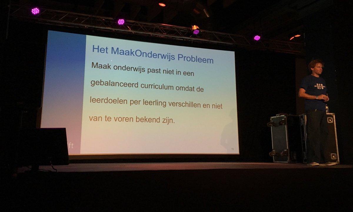 astridpoot's tweet photo. vond de presentatie van @RolfHut echt te gek; zoveel om over te denken! komt er een blog van rolf? #fablearnNL18 https://t.co/F3EpP9vgsf