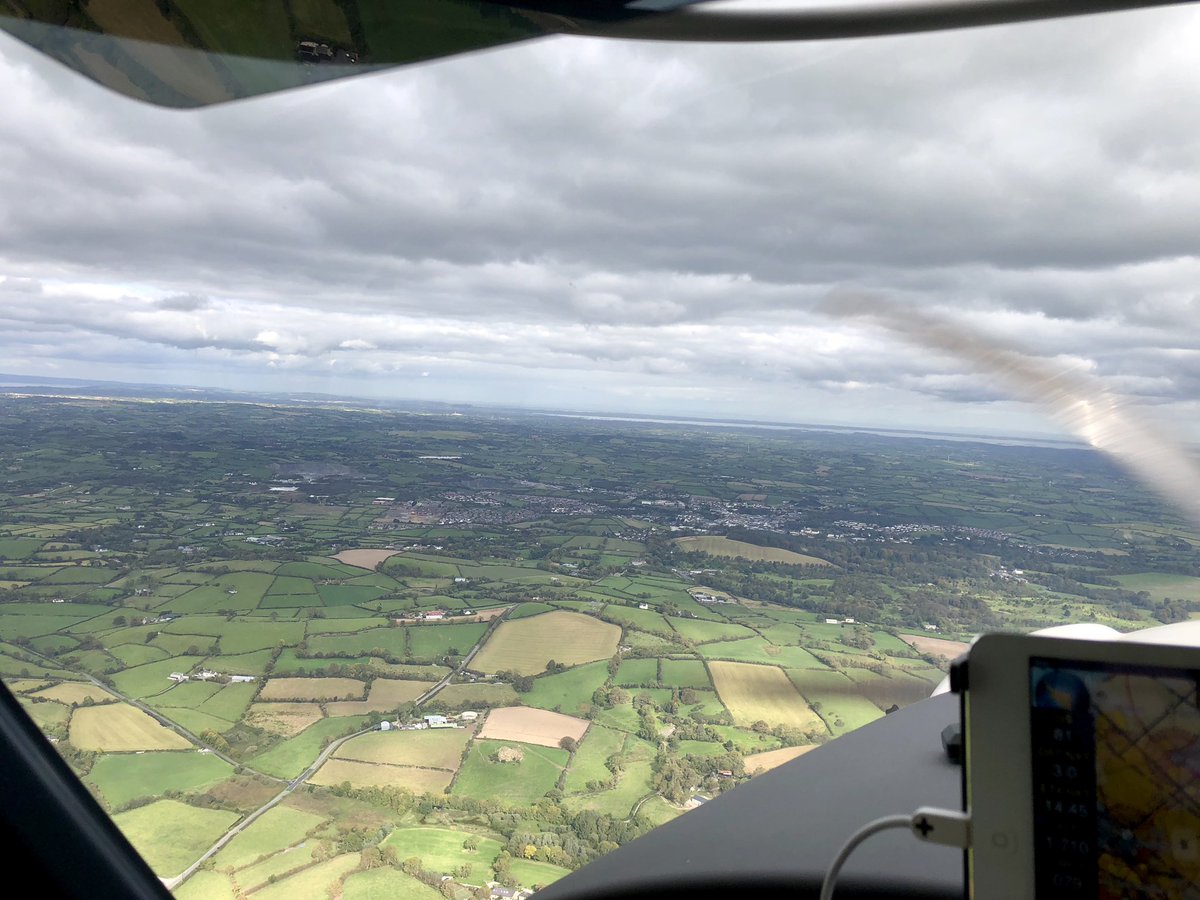 boutyehughes's tweet photo. Not a bad way to get over being unsuccessful for progression. 🤦🏻♂️🤭 #C42 #microlightpilot #microlightflying #aviation #NIreland 😍✈️ https://t.co/uKUsVVCFE6