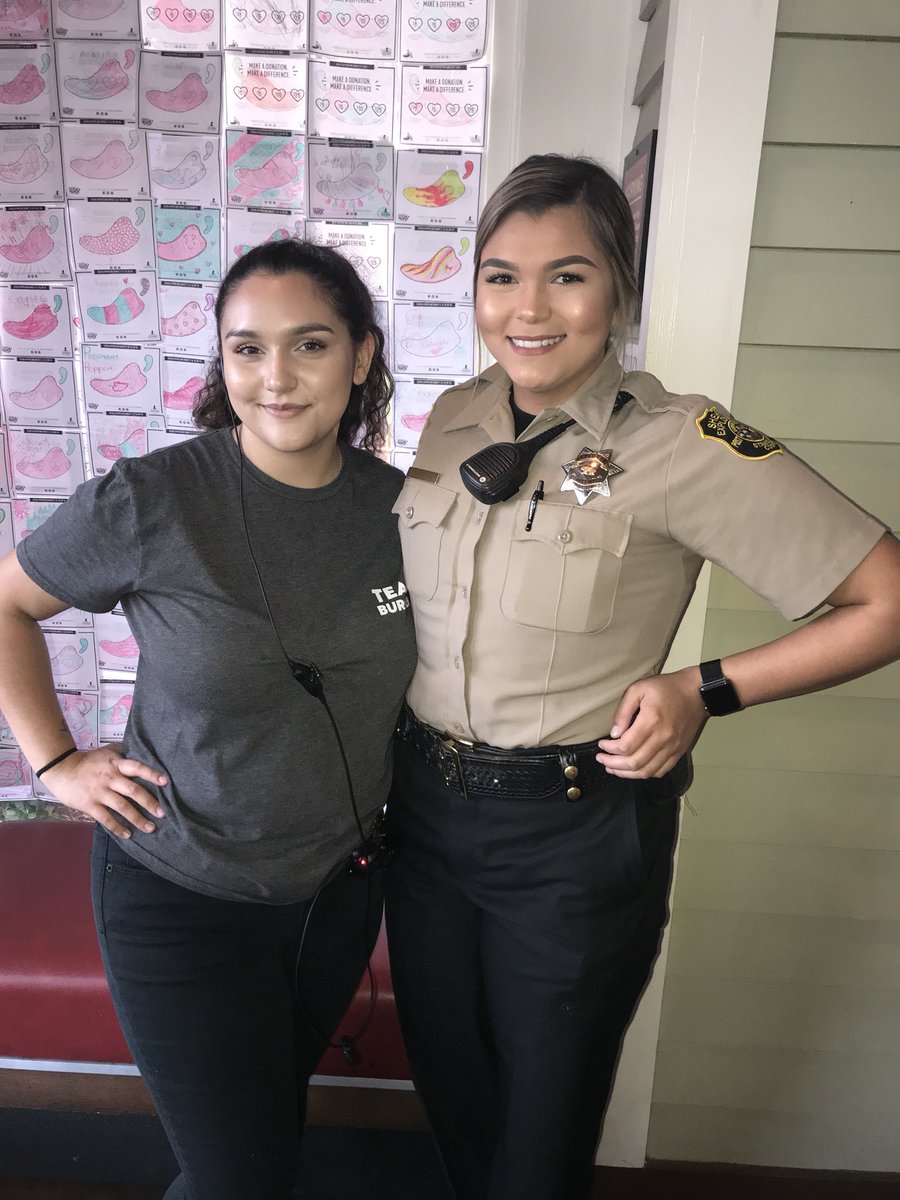 HHoux's tweet photo. So thankful to the Stanislaus Sheriff’s Department for their passion in helping St. Jude Children’s Research Hospital.  #tipacop @Chilis @StJude https://t.co/4A1pOQH556