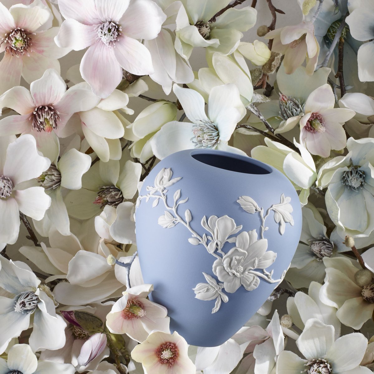 Designed and hand crafted in Britain, Magnolia Blossom is made in iconic Jasper – the most enduring and timeless of Wedgwood’s ornamental wares. Click here to shop Magnolia Blossom: bit.ly/2QeaE4E