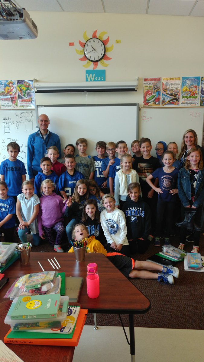 jessicawallin3's tweet photo. So excited to be celebrating the @geauxroyals today at @HassanElem! We were also able to celebrate with a special guest, Gregg Peppin @ISD728! #thanksgregg #hassanfun #goroyals #RHSHoco2018 https://t.co/cRkk0sfAFG