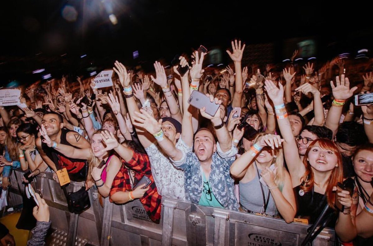 tungstenio__'s tweet photo. THANK YOU @30SECONDSTOMARS 😍🇧🇷🕺🏽 #MonolithTour #MarsInBrazil #MarsLatinAmerica https://t.co/nO8UzwKVSi