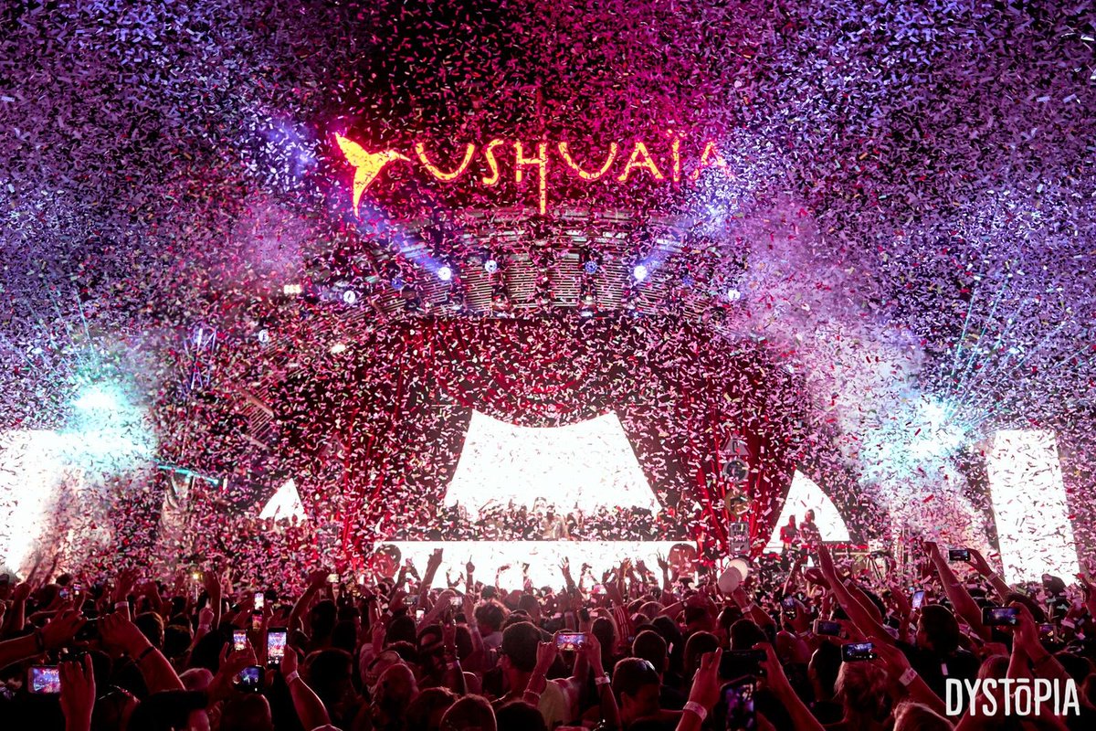 dystopiaexp's tweet photo. A Closing Party to remember with a summer of wild, wonderful and strange behind us! #ushuaiaibiza #DystopiaExperience #ibiza #closing https://t.co/D1dkEjttty