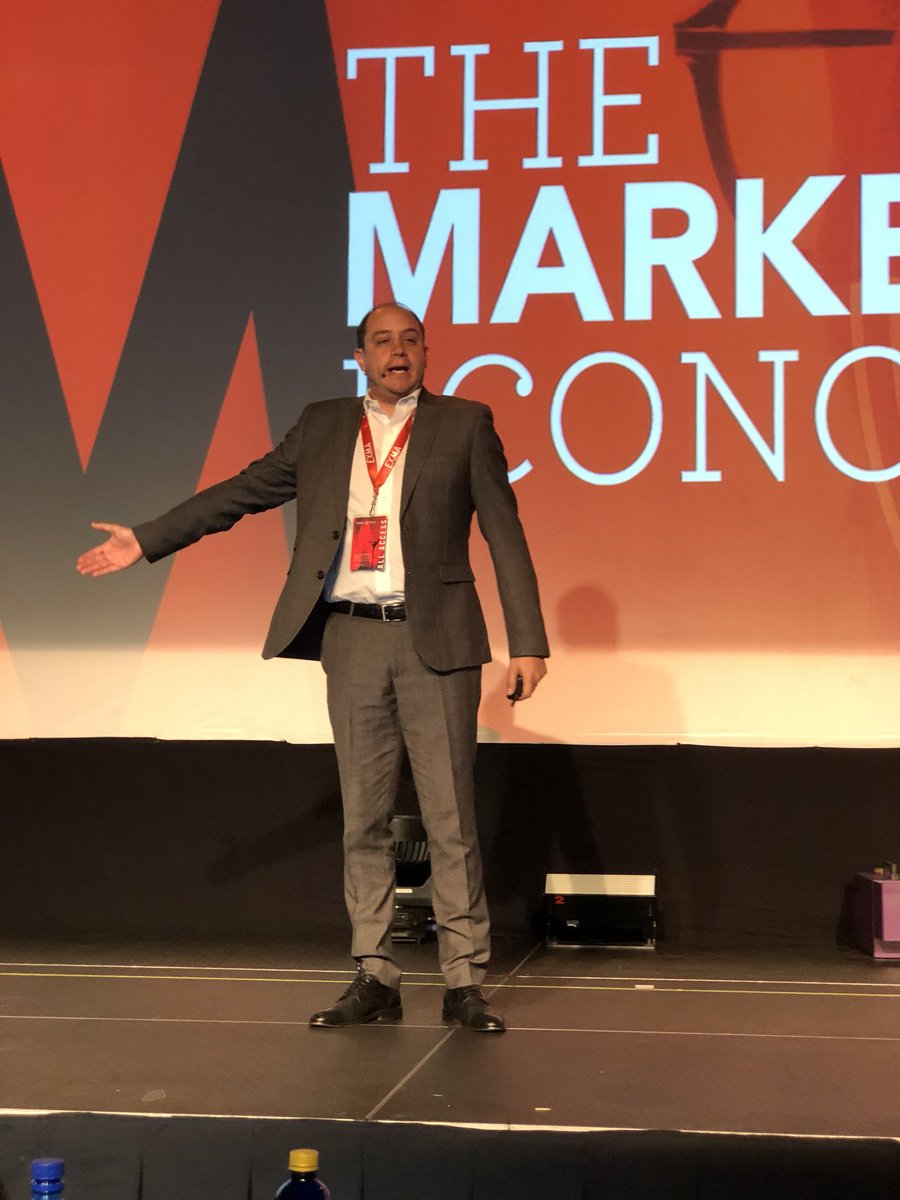 IDEbschool's tweet photo. “Las zonas más creativas en el mundo son el producto de procesos de agregación, prueba y error, rivalidad y colaboración.” Julio José Prado profesor de Entorno Económico en el IDE. #EXMAec @pradojj https://t.co/fxrTPE0PWZ