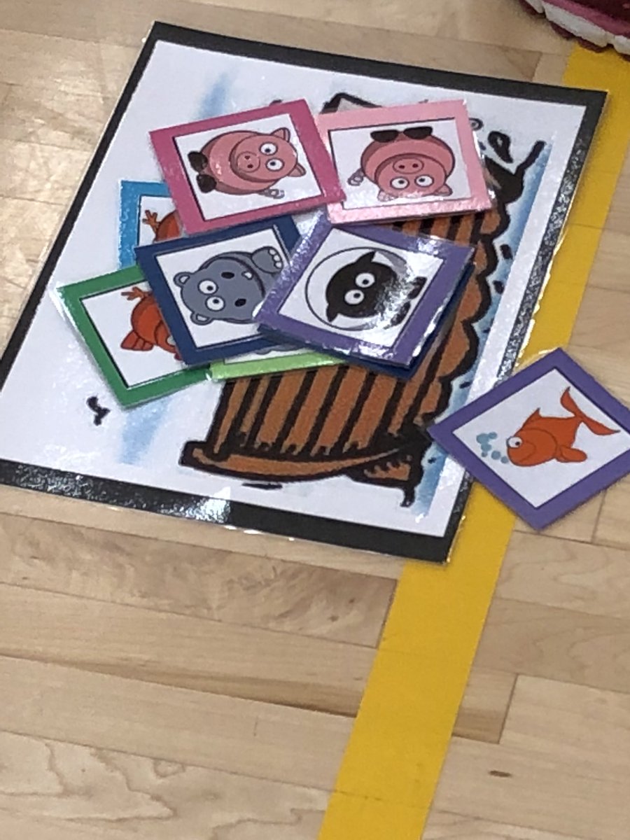 m_marycatherine's tweet photo. Active Kindergarten games brough the crowds to Karen Trotter’s presentation. Fantastic ideas that will keep our little ones safe and active! Fairy godmothers, toads and magic wands, barnyard escapes and hilarious fun! #GECDSBProud at the level of participation from this group! https://t.co/T8WB0e9A1H