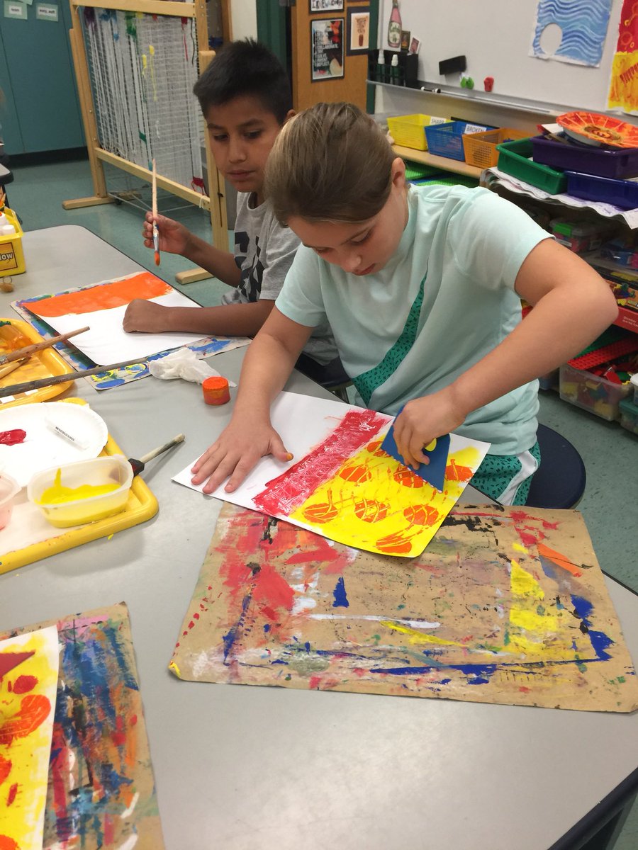 artgirl2's tweet photo. #uppergrades painting #EricCarle style papers for #lowergrades to use in #collageart #collaboration #artinliterature #arted #artsed #k12artchat #GattisArt @GattisRRISD @rrisdfinearts @GattiJennifer @AprilNilson3 https://t.co/6BUhUk78Zm