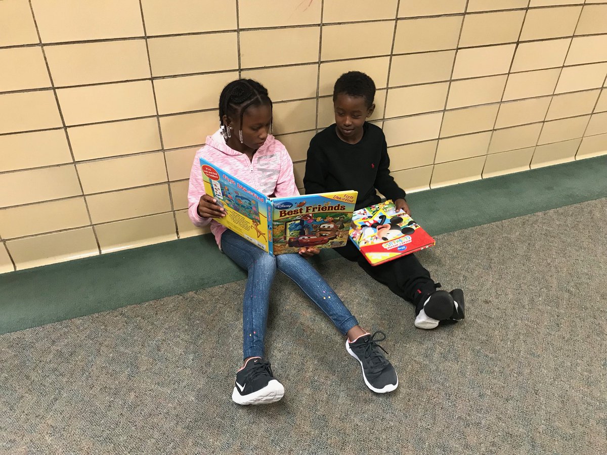 Ms_Hultgren's tweet photo. We celebrated Fun Friday by buddy reading with the fifth graders! Thank you Ms. Mead’s class for helping us become better readers! 📚 https://t.co/N9Fk2pMErv