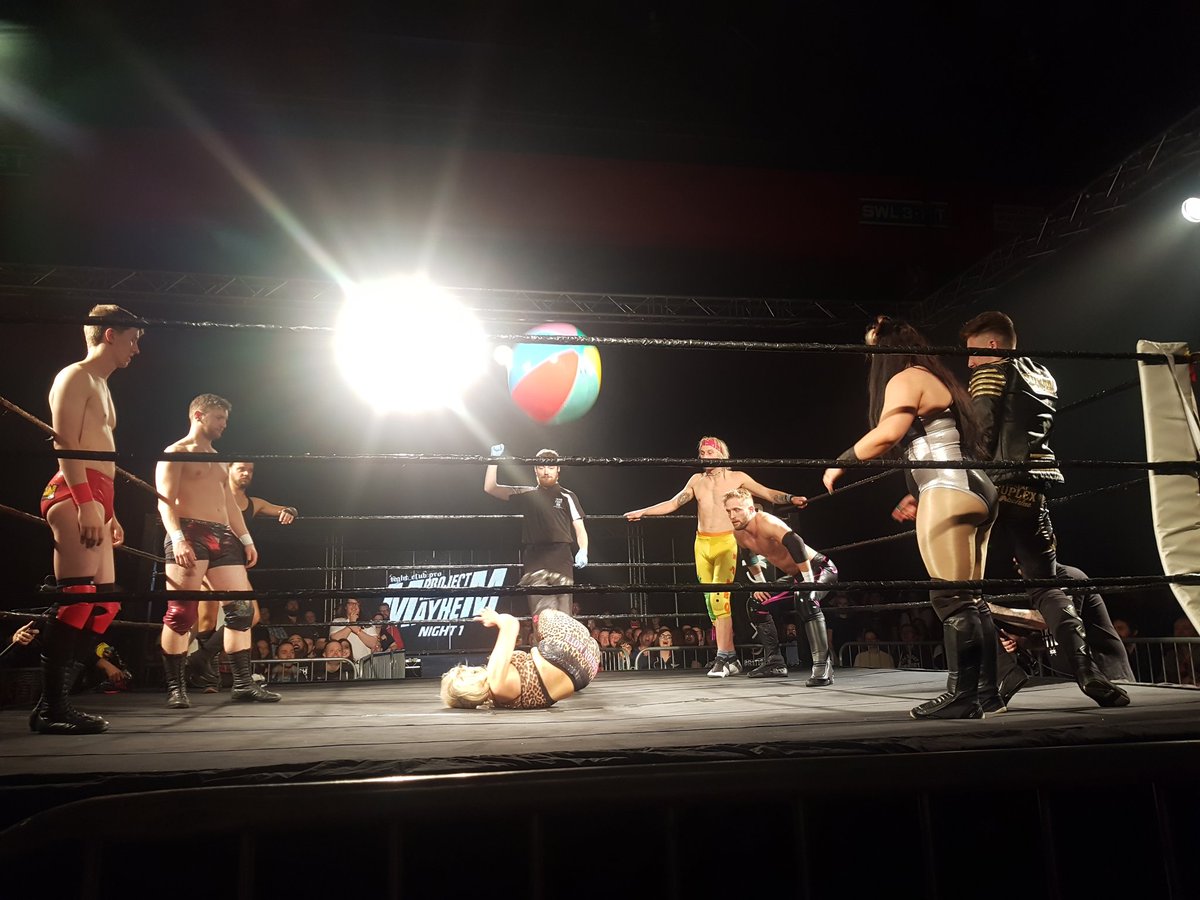 legallyblonde22's tweet photo. That time @mothfromdaflats tried to do a @Jordan_Devlin1 😂 #ProjectMayhemVII https://t.co/H2JP1MCrRf