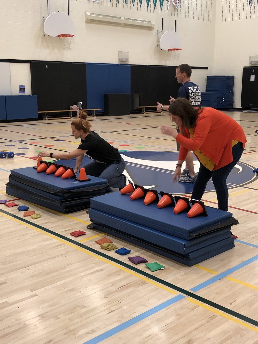 m_marycatherine's tweet photo. Adam Raymond shares ‘Fitness Gamified’ ideas for educators to use in the gym! #GRCDSBProud of great active ideas shared tonight. Educators who gave up their personal time to participate in Flexing Body and Mind 2018 were not disappointed tonight. Thank you amazing presenters! https://t.co/xoH8kwGDld