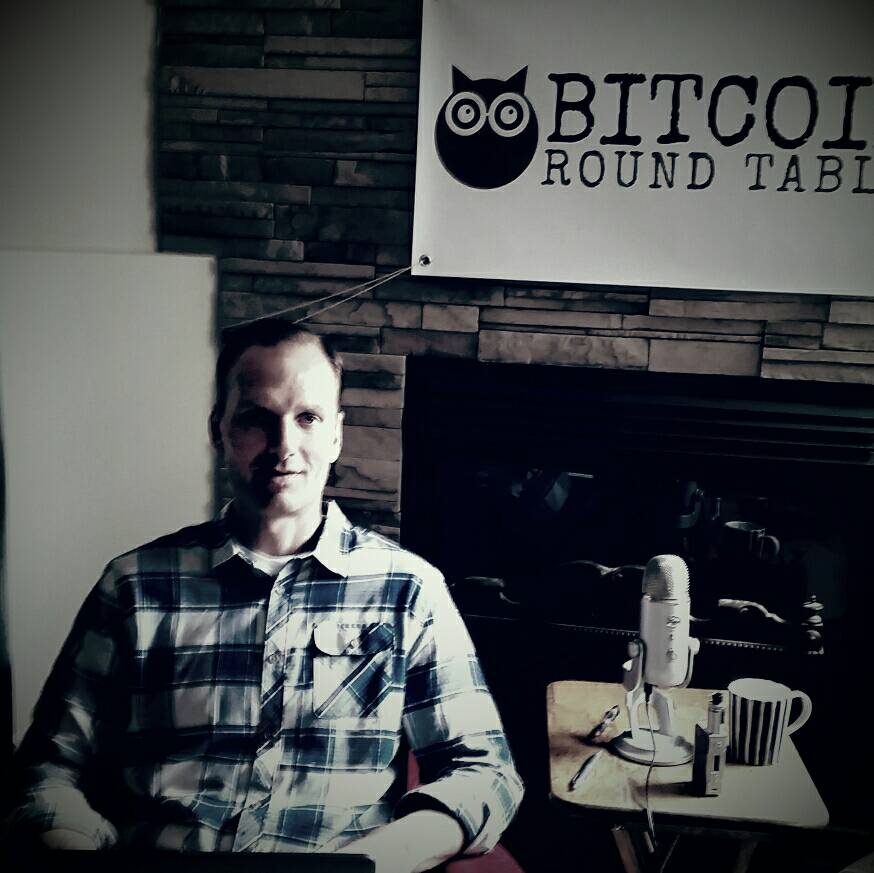 BitcoinRoundTbl's tweet photo. Vince in the new studio researching for a big week of interviews! #bitcoin #bitcoinroundtable #blockchain #blockchaintech #crypto #innovate #invest #interview #hodl #vince #host #podcast #podcasting #podcastaddict #trade #trading #investing #finance #financial #coin #token #cash https://t.co/SUjZcITToc