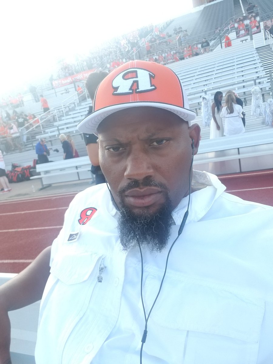 daddy_times_3's tweet photo. #HOCO2018 #JFND #GUMBO #BEATLONGVIEW Work all Spring... Lift all Summer... Grind all Preseason... FOR WEEK 1 DISTRICT #1222 https://t.co/WK7I9H4yL0