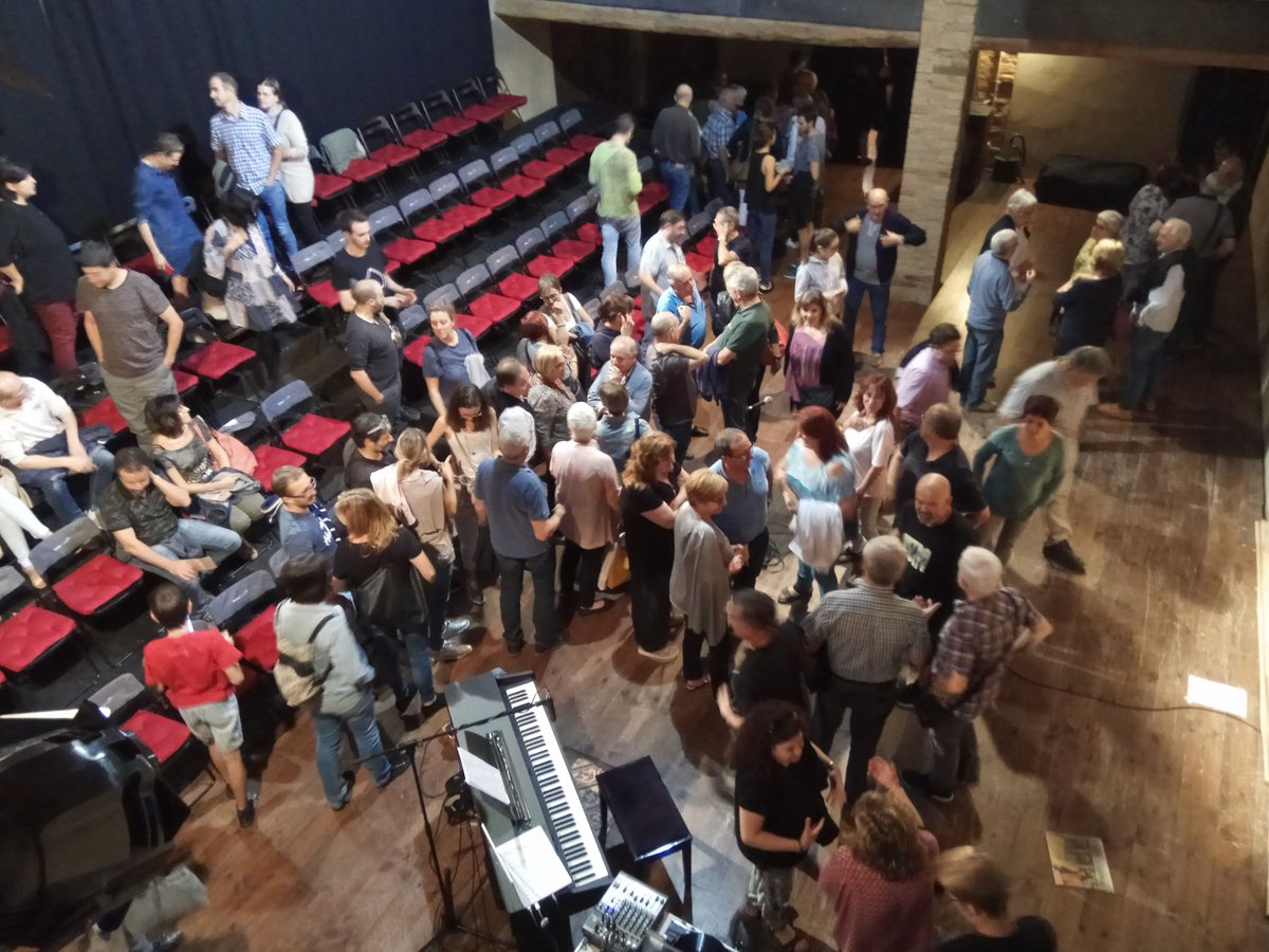 LacetaniaTeatre's tweet photo. Final de #GoldiLliure amb una platea reserva del 65 al #TatrauTeatre. https://t.co/Xc0M8sq8uI