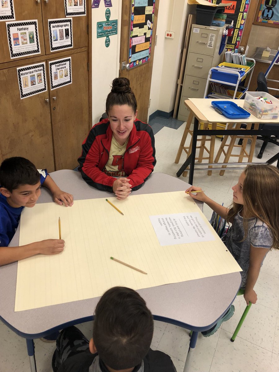 CaldwellWBB's tweet photo. What a pleasure it was today volunteering at Jefferson Elementary School and giving back to the children. #CUDayOfService https://t.co/LBEzE8yyan