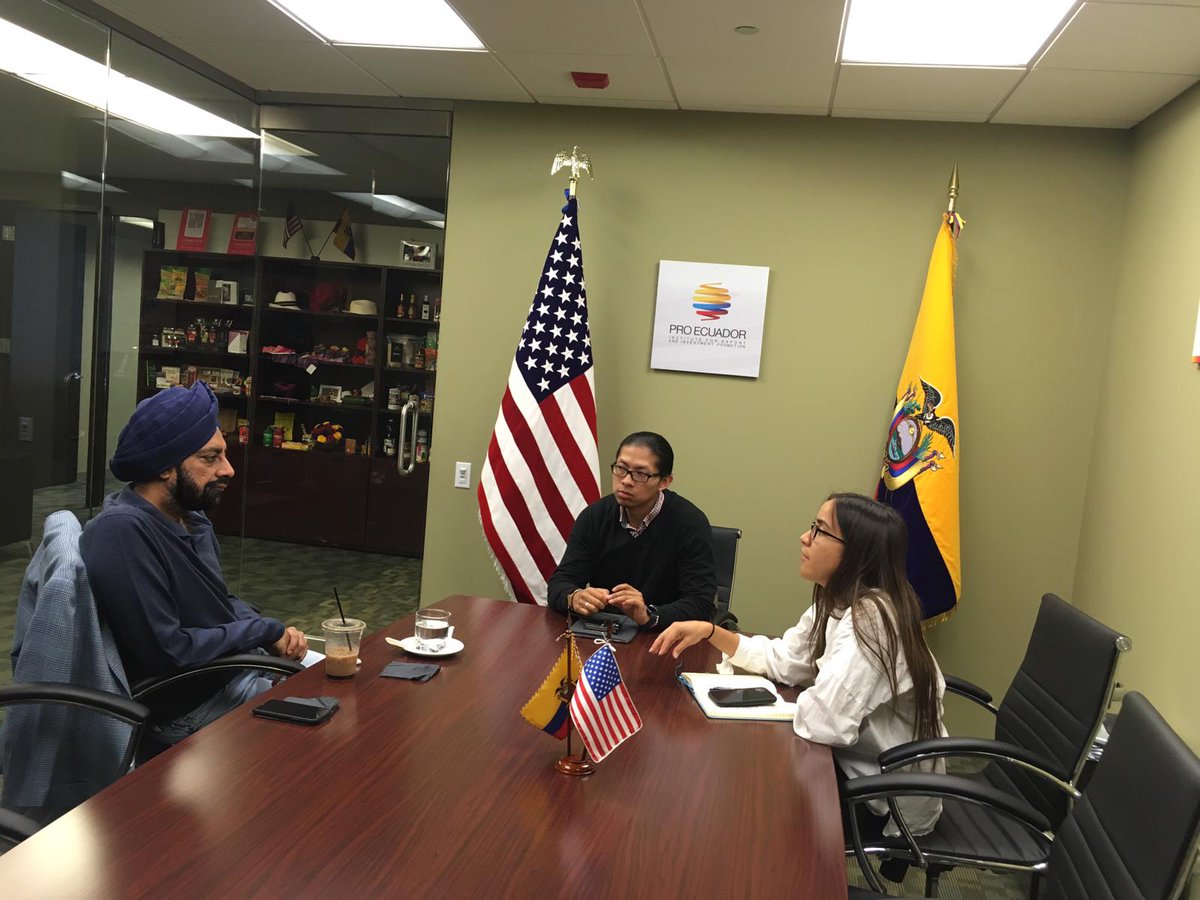 PROEC_CHICAGO's tweet photo. We continue strengthening the Interest of American companies based in the MidWest for the fulfillment of investments in strategic sectors of Ecuador #InvestEcuador #Development https://t.co/8lIM8sMdF1