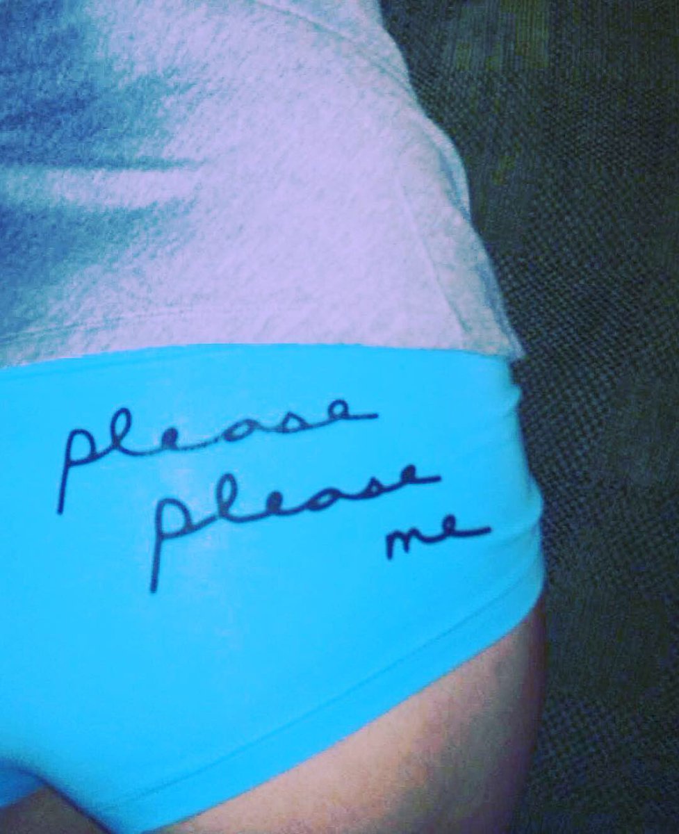 ThisIsRiSi's tweet photo. Get your cheeky bum down to QUEER MF 2moro.... Ya ainβt getting the secret address unless you rsvp βgoing!β
(link in bio)
.
.
.
.
.
#queermf #indiemusic #queerindieduo #poetry #prose #plsplsme #music #musician #livemusic #singer #songwriter #indie #folk #pop #secretshow #duo https://t.co/ikysml9Ukg