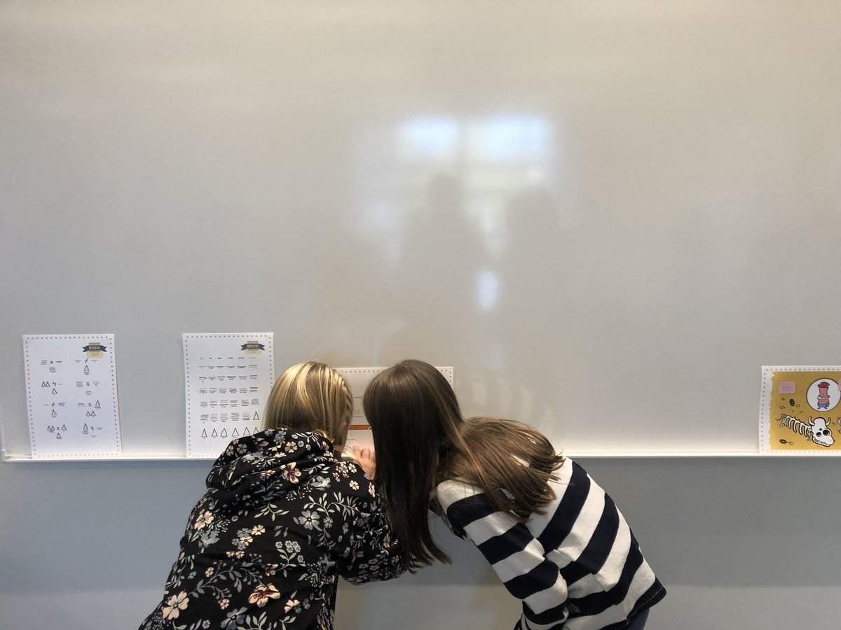 WibergMarie's tweet photo. Spelat expedition mundus med mellanstadieelever på #forskarfredag   med bästa @Ungaakademin  på @umeauniversitet https://t.co/ORNKHkbFJb