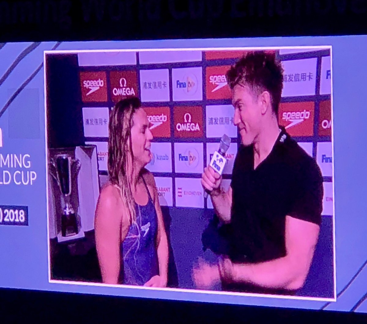 dutchswim's tweet photo. Woman 200m breaststroke gold medal Yuliya Efimova 2:15:62 #swc18 #knzbned #dutchswim https://t.co/IBThZwzSui