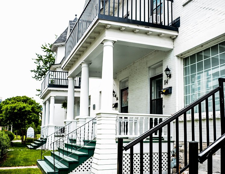 PrimecorpPM's tweet photo. FOR RENT Nov 1st in #OttCity! Amazing 3 bedroom with parking and balcony for $2,000+hydro. For more info visit https://t.co/NzsGSgXOXn https://t.co/eYYN3hDjBf
