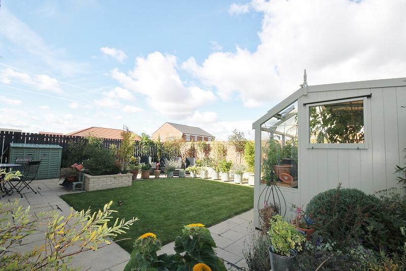 🏡 New listing 🏡
Swan Way, Sowerby, Thirsk
Guide price £329,950
Beautifully presented modern 4 bedroom detached house. Well equipped kitchen, patio doors into landscaped rear garden, 2 ensuite bathrooms &amp; garage
To arrange viewing DM us or call 01845 518102
#estateagents #Thirsk