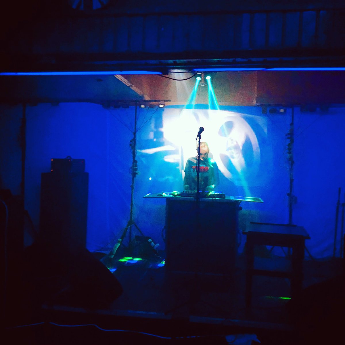 patfulgoni's tweet photo. π€πΆ Soundchecked #Drop at #ThePrimrose Leeds. Ready to shell some vocal dnb.... live SINGING everythang π π€ on at 10 pm. DJ #BassBC on right now. Nice funky mix ππ€ͺ #singer #vocals #drumandbass #drumnbass #liquiddnb #liquidfunk #liquidfunkdnb https://t.co/lCCQ5gSbuw