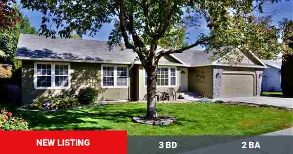 SHARE this with anyone you know who might be interested or call me at (208) 340-4177

© PicketFenceTeam.SilverhawkRealty.com homeforsale.at/2812_W_WILLARD…