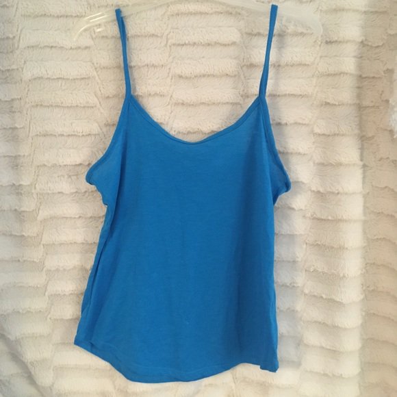 OxAmOsxO's tweet photo. So good I had to share! Check out all the items I'm loving on @Poshmarkapp #poshmark #fashion #style #shopmycloset #thelimited #threads4thought #walterbaker: https://t.co/6OOQ6GhPvg https://t.co/faVYfrW1WA