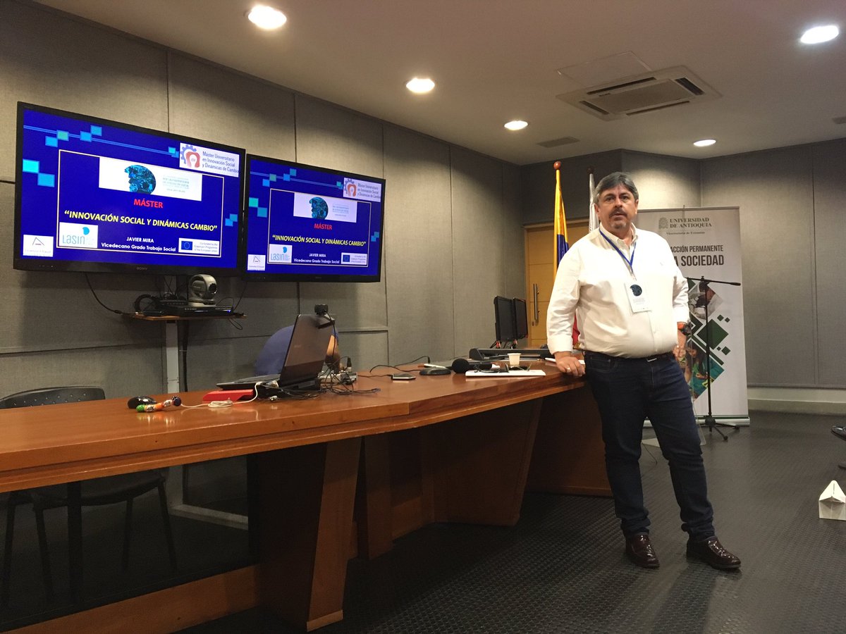 CrazyCrisB's tweet photo. El Prof. Javier Mira está presentando el Master de Innovación Social y Dinámicas de Cambio de la @UA_Universidad en Colombia en la #LASINConference2018 https://t.co/EOQk7DYer7