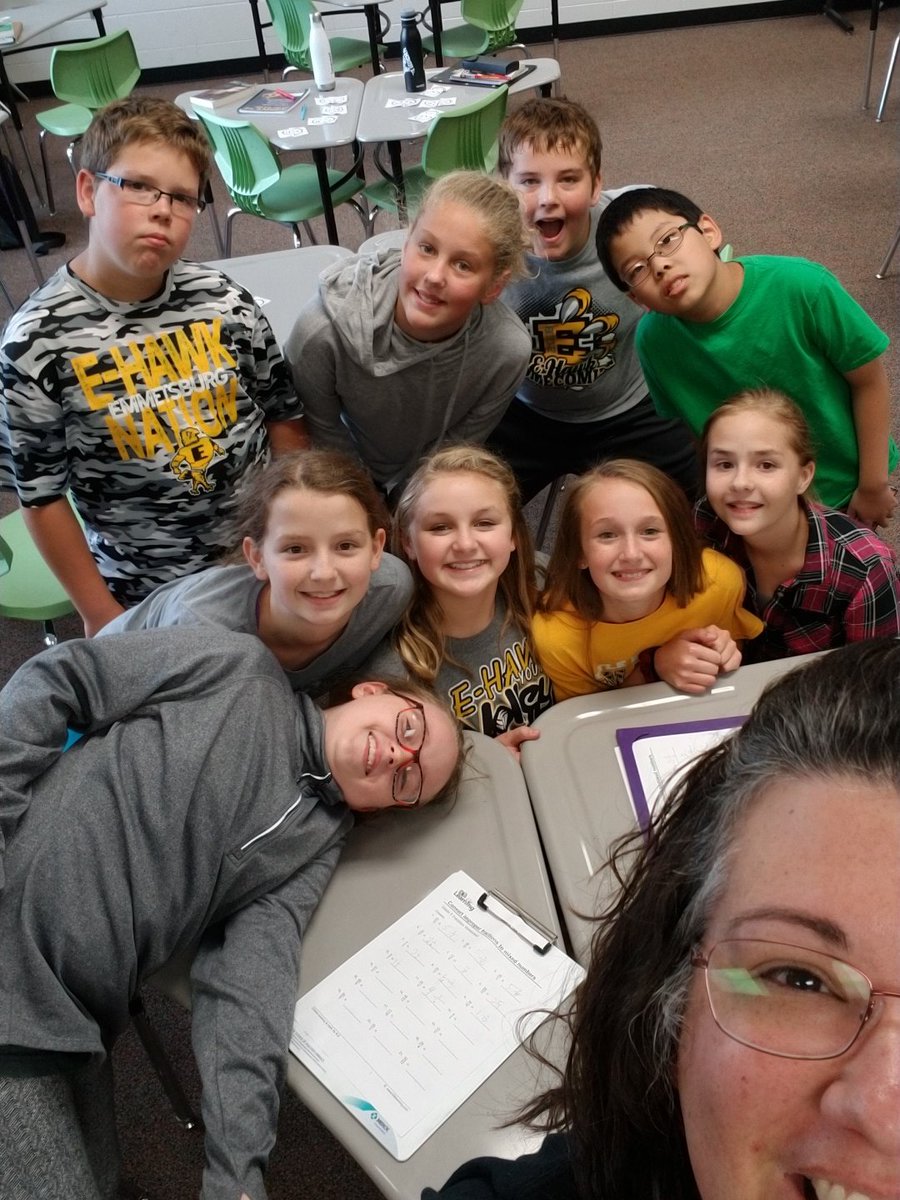 kolsonmath's tweet photo. Fraction Fun Friday in MTSS #ehawkpride #middleschool https://t.co/h5V9qwqrLz