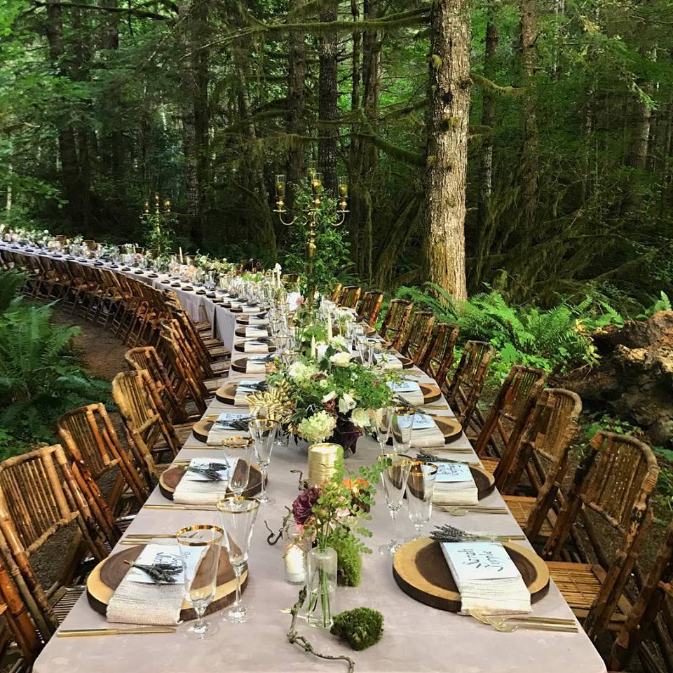 SeattleBrideMag's tweet image. How incredible is this tablescape in the forest by @WonderstruckWED?? Come to Urban Unveiled 2018 to see more of what Wonderstruck is all about!

Tickets are available at uuseattle2018.eventbrite.com!