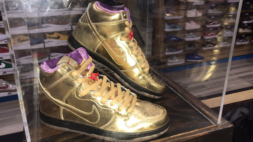 Chacho69's tweet photo. @SneakerPics23 @LatigobauzaG https://t.co/eKgRW7t4He