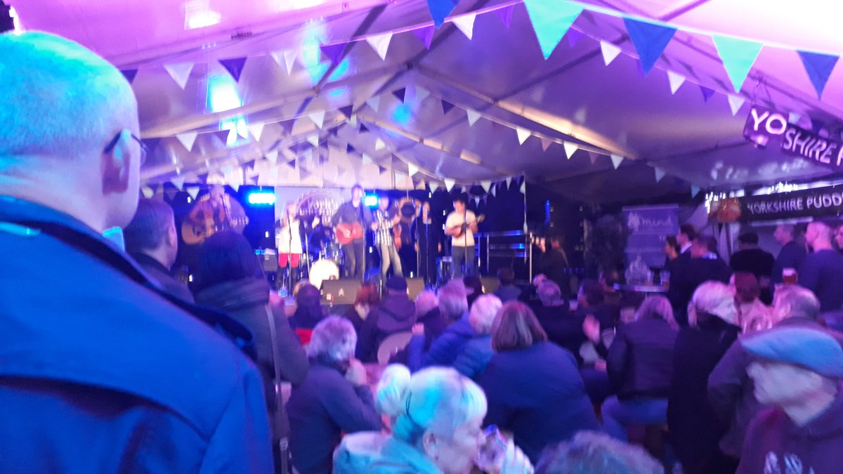 The amazing Jon Palmer Acoustic Band! 

#folk #folkmusic #york #Yorkshire #onlyinyork