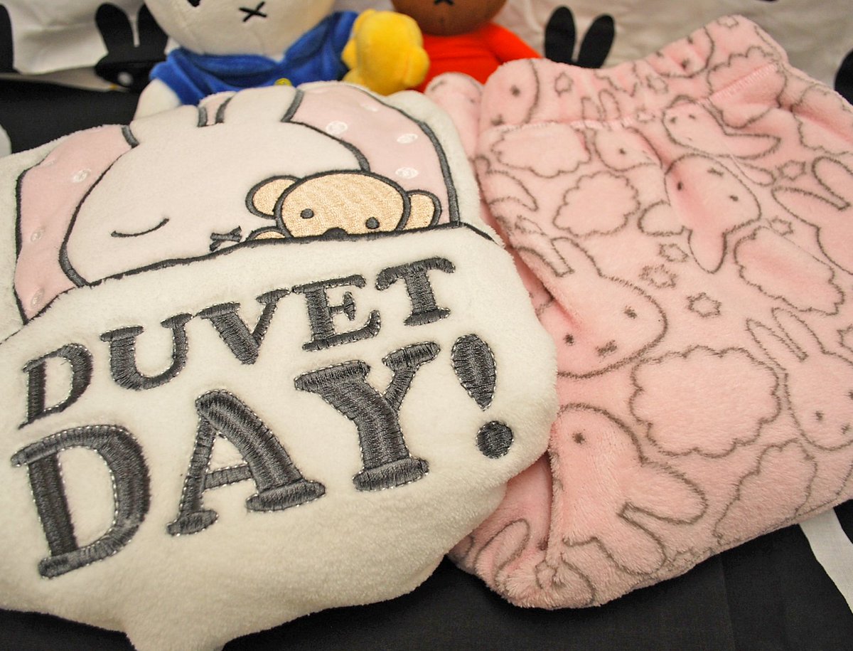 Miffy_UK's tweet photo. RT and follow Miffy for a chance to #win these fleecy pyjamas, perfect for a duvet day! We have a size 6-8 to give away. #competition #MiffysPyjamas #NationalPyjamaWeek https://t.co/3L9a5nVHbD