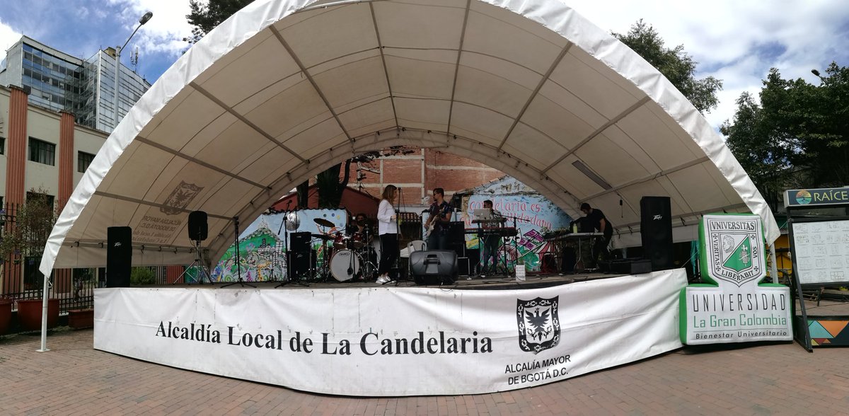 ULaGranColombia's tweet photo. #SemanaUGCIn
Estamos esperándote en la plazoleta de la Alcaldía Local de La Candelaria para que disfrutes del gran Festival de Música UGC 🎶🎙️

¡Ven! #TodosSomosUGC #UnaExperienciaDeVida https://t.co/NhPQZHX0Qq