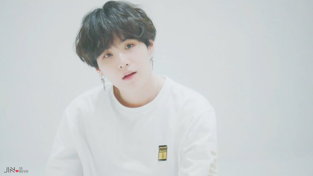 chivas0123's tweet photo. 180928 PUMA BASKET MADE BY BTS &amp; YOU 푸마 X 방탄소년단의 BTS 바스켓 메이킹 필름  자세히보기
🏀#민윤기 #SUGA #BTS #防彈少年團 #방탄소년단 #방탄 #ぼうだんしょうねんだん #防弾少年団  #PUMA #pumabts（🚫Do not edit or remove logo！Reupload please with cr…thx） https://t.co/SSs9ECWnvO