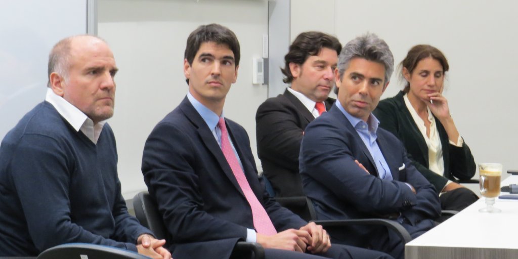 #BancaDeInversión Ayer Mario Caramutti, María Ganín, Santiago Agote, Matías Eliaschev y Alejandro de Nevares compartieron su trayectoria laboral en el marco del cuarto encuentro del ciclo de Networking y Desarrollo Profesional, organizado por #MFinUTDT. goo.gl/Y462Ap