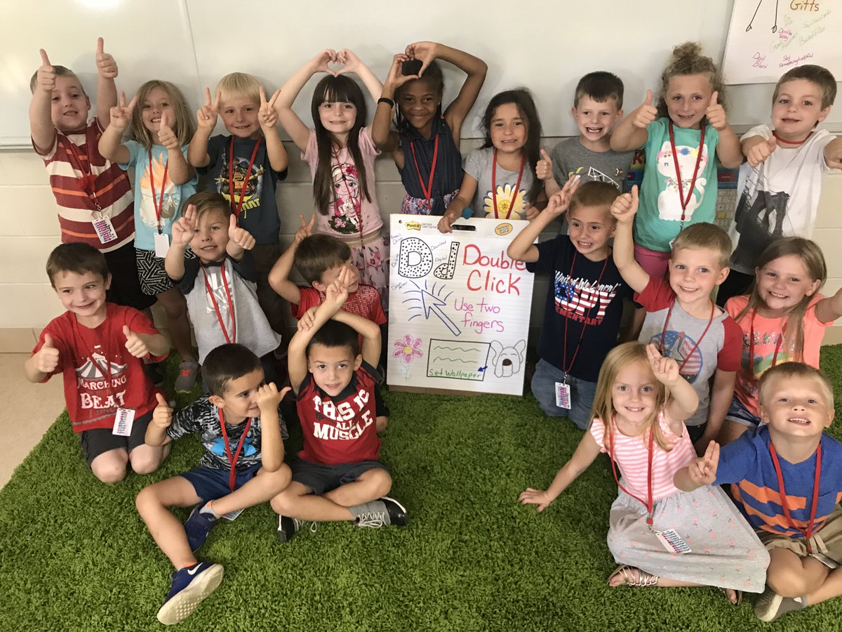 nixaschools's tweet photo. Misty Whitten is working with kindergarteners in #media classes to make their way through the #alphabet by doing a "Tech Talk" for each letter. #classideas #excellenceinaction https://t.co/hDQhw3120e