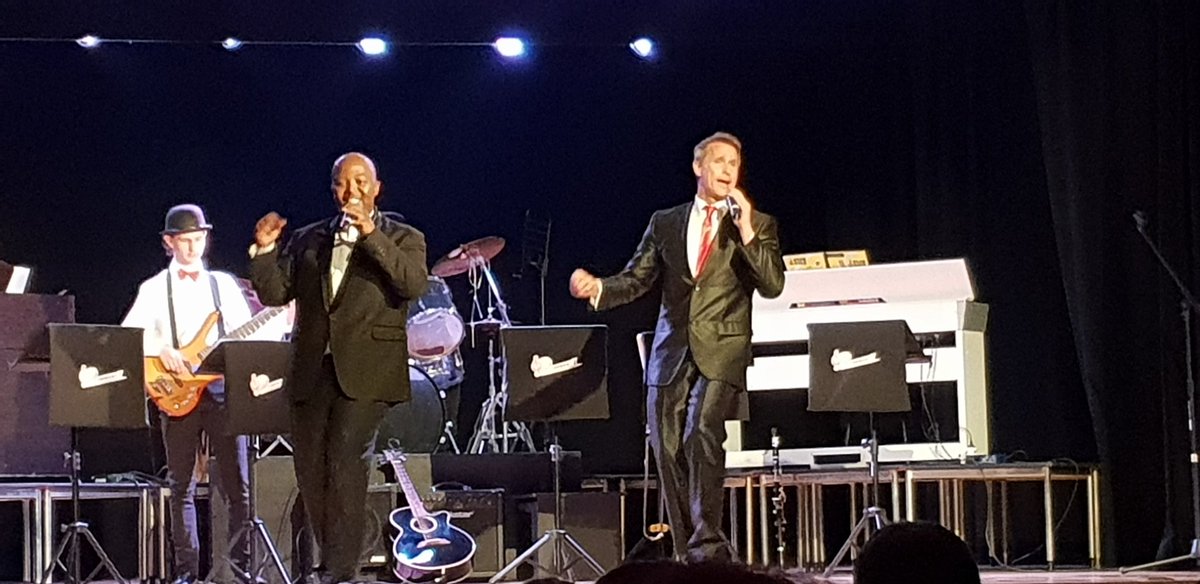 Dazz1210's tweet photo. What a joy to be back at #RedFestZA

Tonight the 2018 fest opened with #PolkaDotsSA, Project #001 and #RedFestUnplugged 

Can't wait for more of this Celebration of the Arts this weekend!

#MoreThanFoodMag #RealPeopleRealTalk https://t.co/DnjgzARNKa