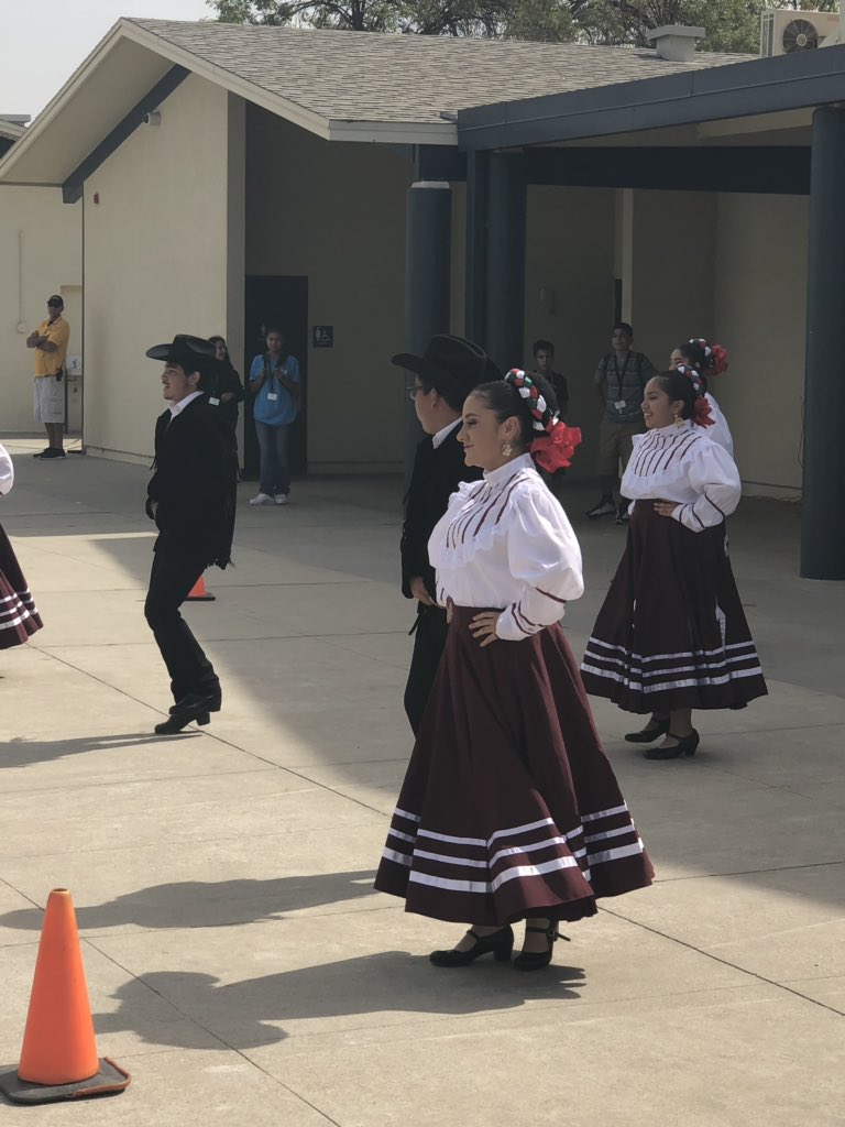 Great lunchtime performance at Wawona for FHS Folklorico Dancers. <a href="/fresnounified/">Fresno Unified</a>