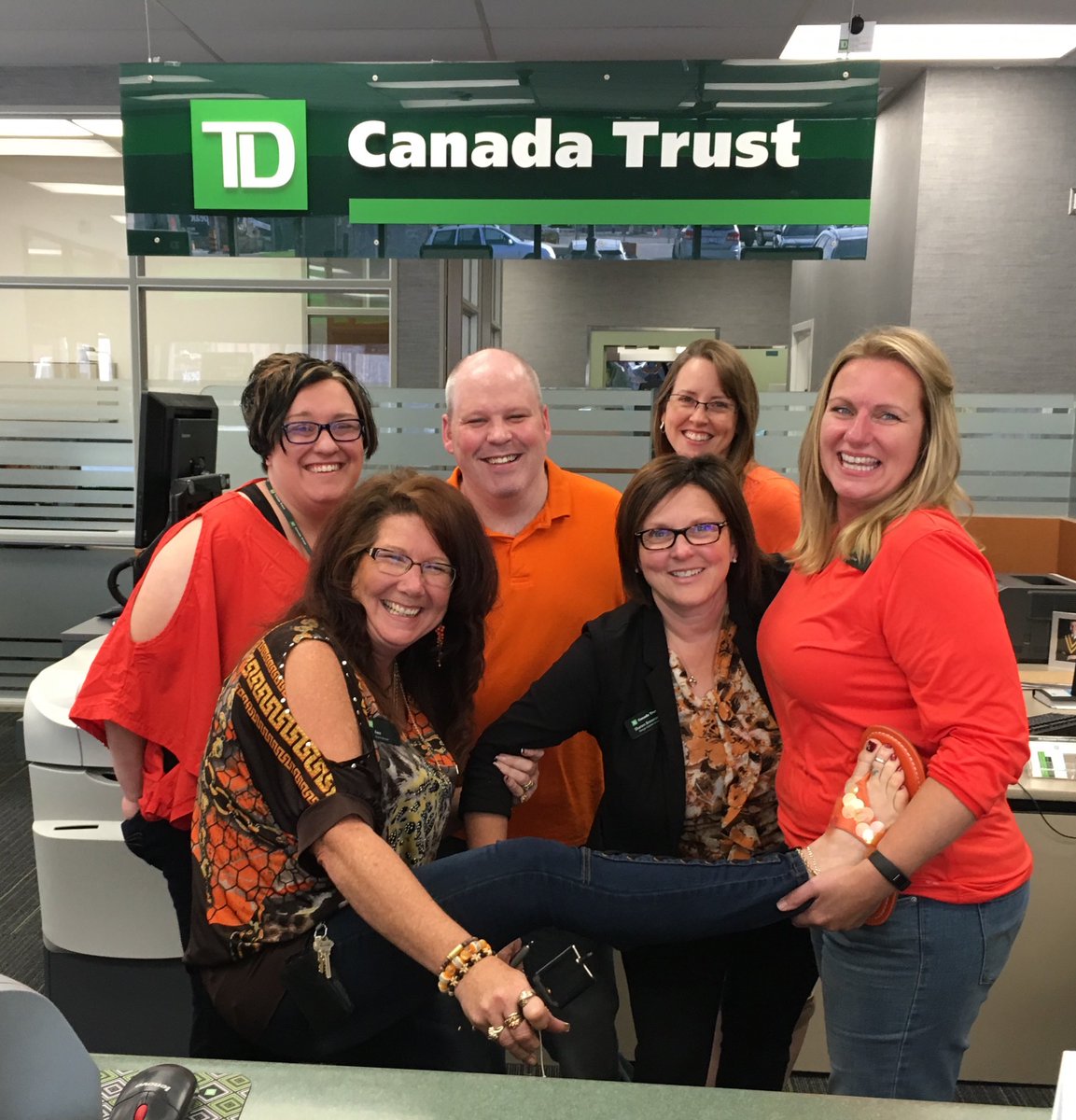 #EveryChildMatters  team campbellford  br2222 even orange shoes ! ⁦<a href="/MichelleW_TD/">Michelle Wilson</a>⁩