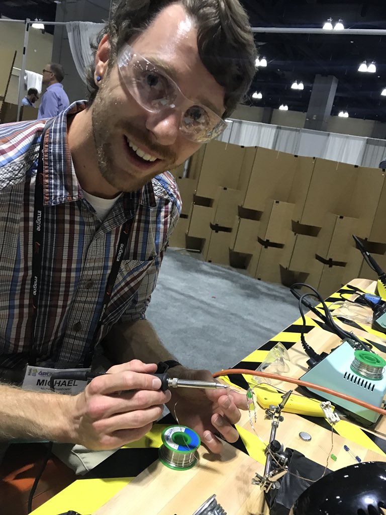 TinkeringStudio's tweet photo. The Maker Space is coming together....66 people from 47 institutions people making the magic happen! @ScienceCenters #MakerSpaceASTC #ASTC2018 https://t.co/GBOEQb2gTa