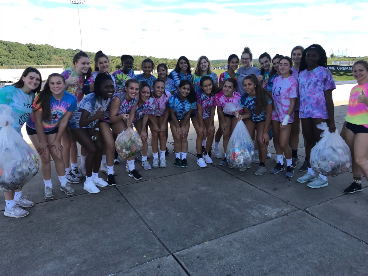 Urbana_Hawks's tweet photo. “Today’s Thanks” goes to our Volleyball program. These girls spent the first hour of practice cleaning up outside the gym and in the stadium! Excellent job ladies! #behumble https://t.co/rmqHZk1cMo