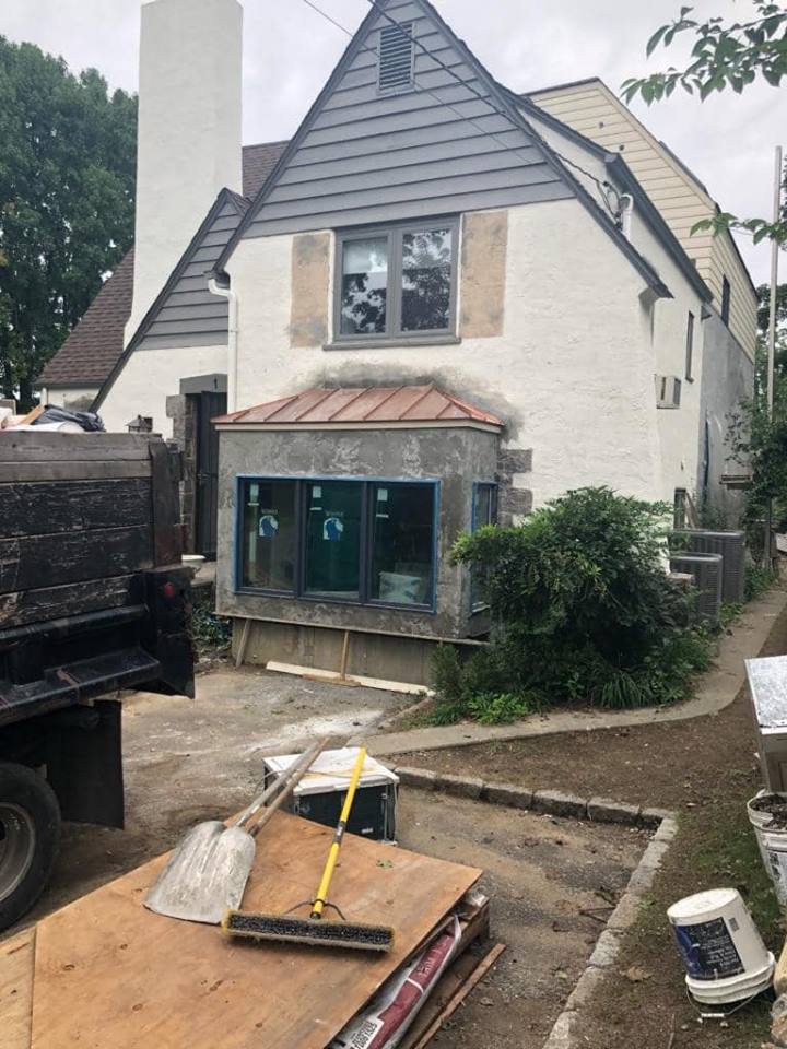 NBwindowandDoor's tweet photo. Time for a fall update featuring Windsor windows with charcoal exterior and black interior! Beautiful addition in Rye NY. https://t.co/dQMItmw11W