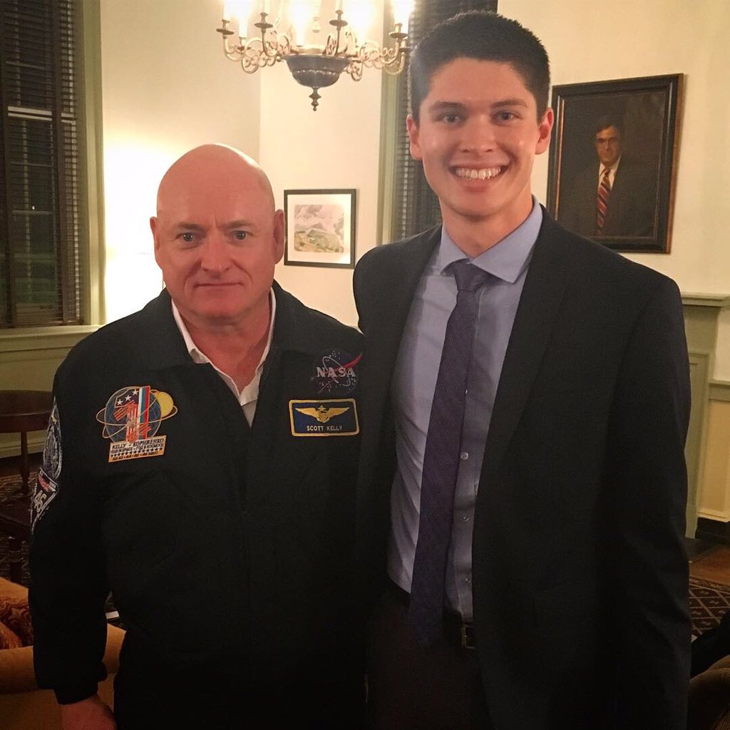 donald_lec's tweet photo. “It’s called a BFR...it stands for Big Freakin Rocket.”

Had a great time working with @StationCDRKelly, and glad he was able to visit as our Contact Committee Parents Weekend speaker! https://t.co/EprrvYOga0