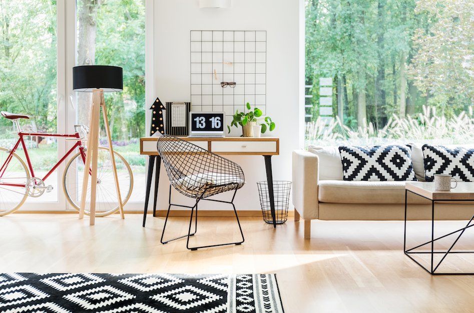 Kick the workday’s butt with this trendy home office design!