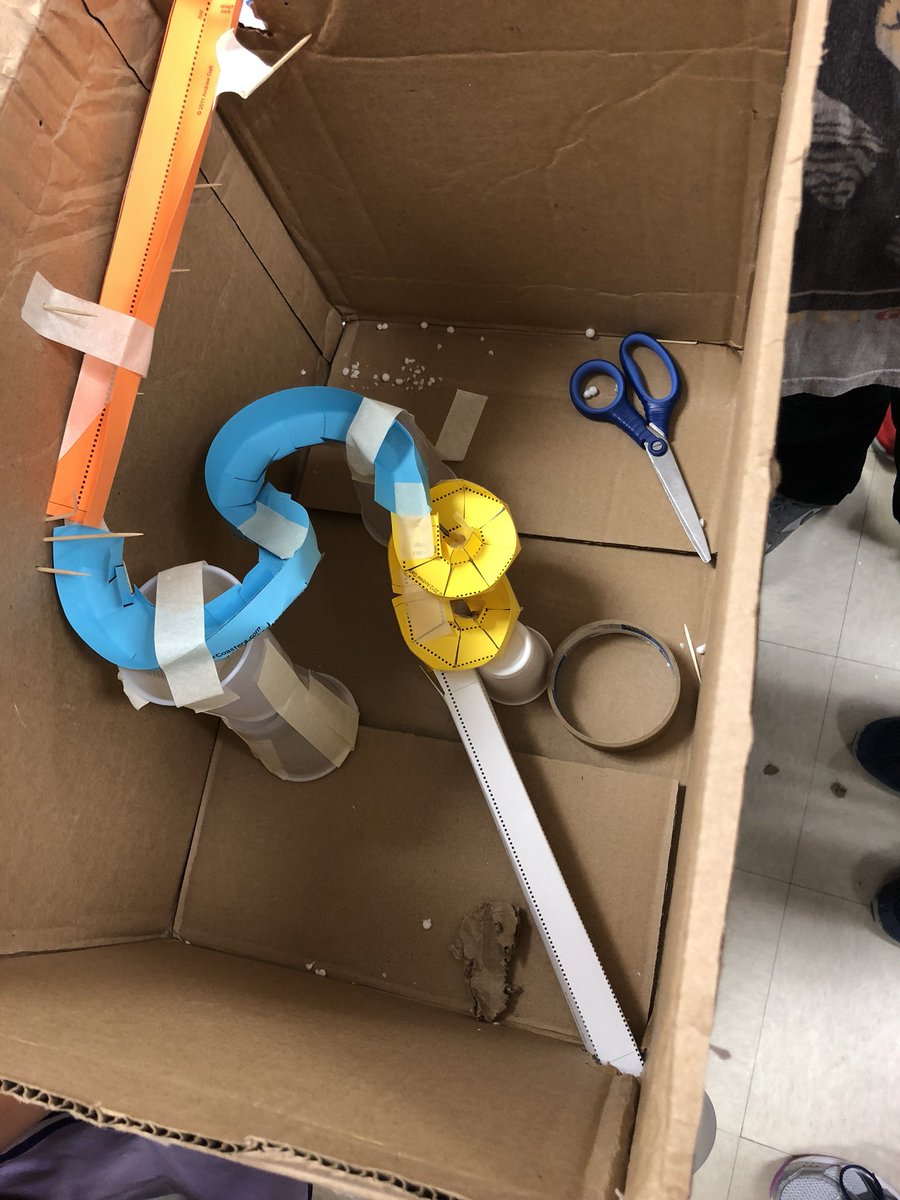 mfisdSTEAM's tweet image. Another amazing day at STEAM! Ss had a roller coaster “quick build” to demonstrate force &amp;amp; motion vocab, and also tied in presents and ratios!  @MarbleFallsISD #STEAM #RelatedLearning #LearningIsActive
