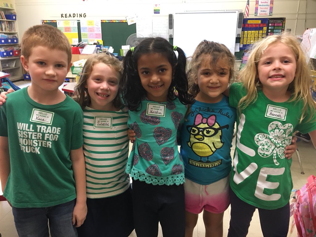 WOSnews's tweet image. 💚💚💚💚💚 
#StartWithHello #mrsneugebauerWOS #mrspenoWOS @msgrillo1