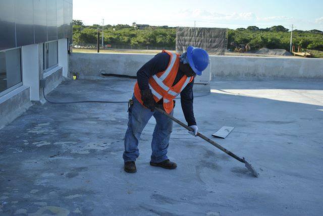 Proroofing_RD's tweet photo. El mejor remedio contra todos los males es el trabajo.
#Proroofing #Impermeabilizacion #acabamoslasfiltraciones #Calidad #techos #goteras #impermeabilizado #solucion #hogar #trabajo #marcas #contactanos https://t.co/F44kns0EVI